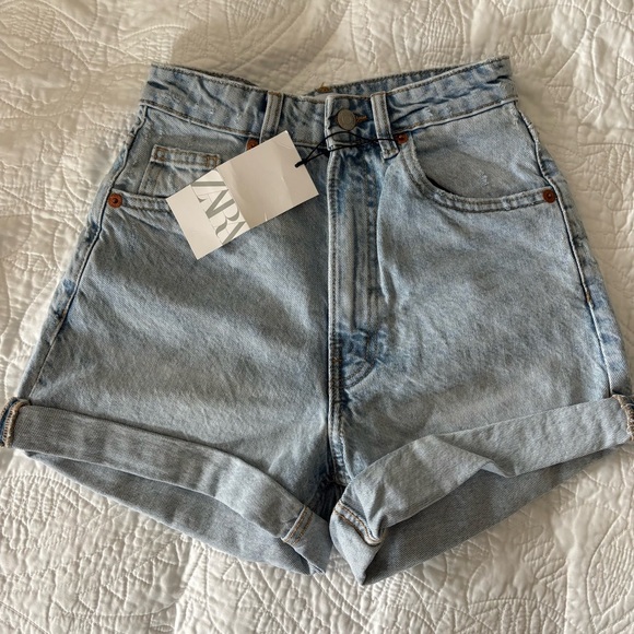 Zara Classic Blue Jean Shorts for Women - Picture 1 of 3